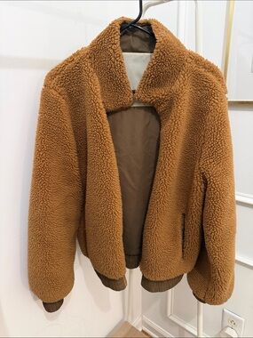 Zyia Reversible Cozy Teddy Sherpa Jacket in Camel